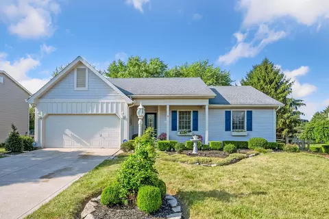 211 Hearthstone Dr, Delaware, OH 43015
