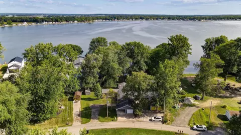 3222 Cottonwood Ct NE, Millersport, OH 43046