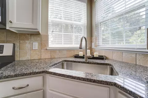 8267 Marwithe Pl, New Albany, OH 43054 photo 10