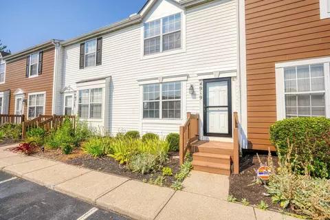 4919 Stoneybrook Blvd #21D, Hilliard, OH 43026