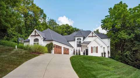 44 Hampden Dr, Granville, OH 43023