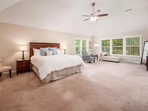 Bedroom - 5698 Tynecastle Loop, Dublin, OH 43016 photo 3 of 10