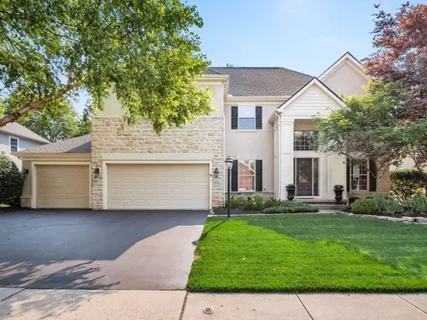 Exterior - 5698 Tynecastle Loop, Dublin, OH 43016 photo 3 of 18