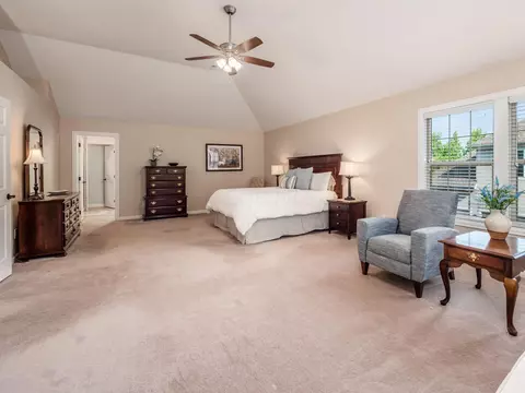 Bedroom - 5698 Tynecastle Loop, Dublin, OH 43016 photo 2 of 10
