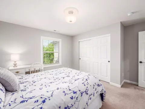 Bedroom - 5698 Tynecastle Loop, Dublin, OH 43016 photo 10 of 10
