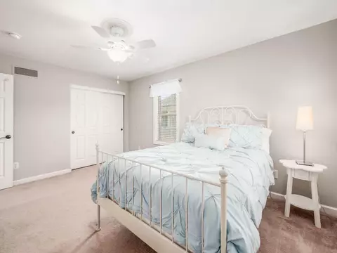 Bedroom - 5698 Tynecastle Loop, Dublin, OH 43016 photo 6 of 10
