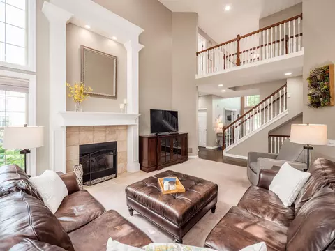Living - 5698 Tynecastle Loop, Dublin, OH 43016 photo 7 of 10