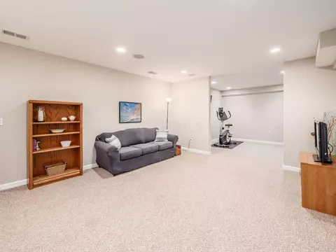 Living - 5698 Tynecastle Loop, Dublin, OH 43016 photo 8 of 10