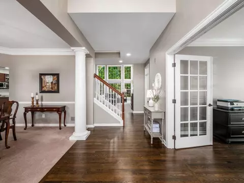 Entry Way - 5698 Tynecastle Loop, Dublin, OH 43016 photo 1 of 4