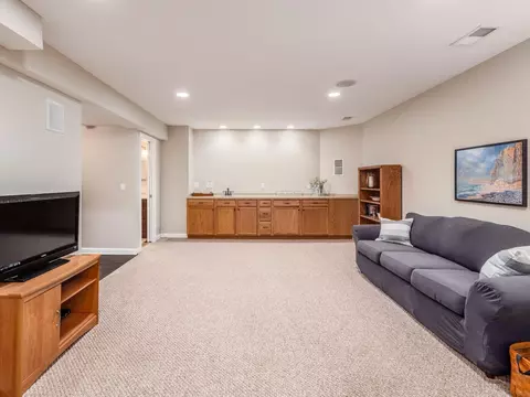 Living - 5698 Tynecastle Loop, Dublin, OH 43016 photo 10 of 10