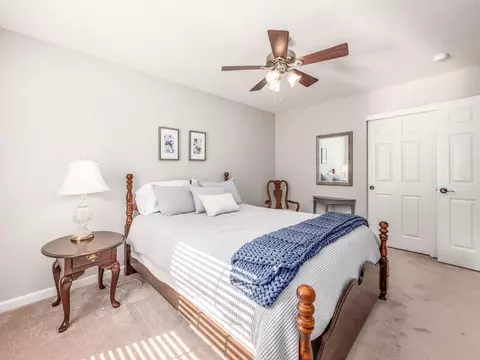 Bedroom - 5698 Tynecastle Loop, Dublin, OH 43016 photo 8 of 10