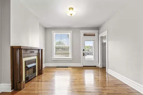 16 E Blake Ave, Columbus, OH 43202 photo 9