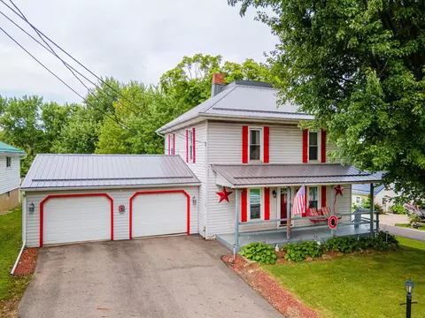 14 E Noble St, Marengo, OH 43334