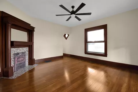 Living - 2619 Springfield Xenia Rd, Springfield, OH 45506 photo 1 of 2