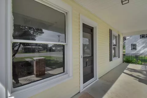 Exterior - 2619 Springfield Xenia Rd, Springfield, OH 45506 photo 5 of 10