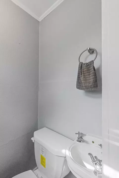 Bath - 309 Willow St, Marion, OH 43302 photo 1 of 3
