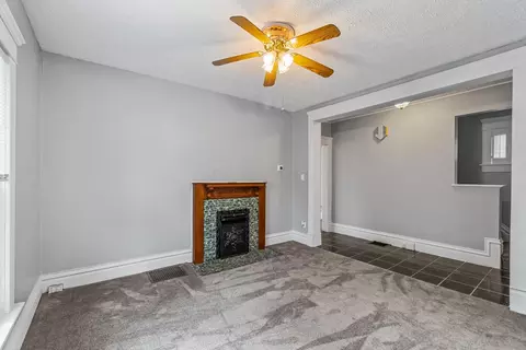 Living - 309 Willow St, Marion, OH 43302 photo 2 of 5