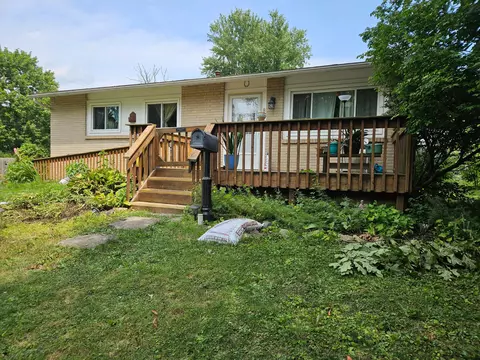 8 Deerfield Pl, Delaware, OH 43015