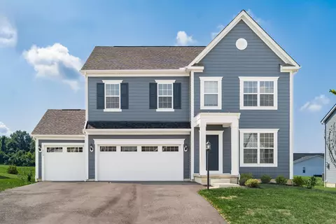 Exterior - 573 Courtright Dr E, Pickerington, OH 43147 photo 2 of 6