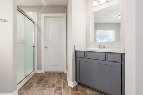 Entry Way - 573 Courtright Dr E, Pickerington, OH 43147 photo 6 of 6