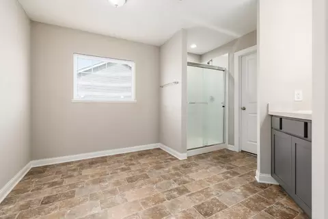 Entry Way - 573 Courtright Dr E, Pickerington, OH 43147 photo 4 of 6