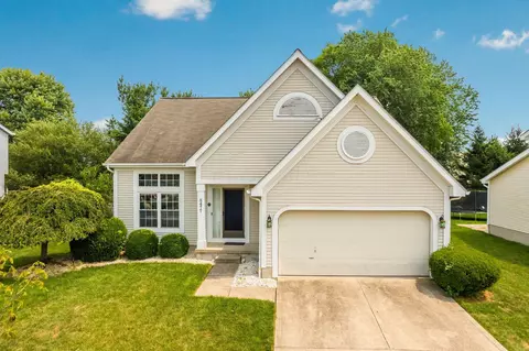8477 Kingsley Dr, Reynoldsburg, OH 43068