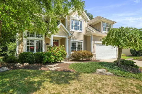 644 Matthews Brook Ln, Powell, OH 43065