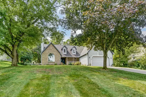 29 W Hunter Dr, Enon, OH 45323