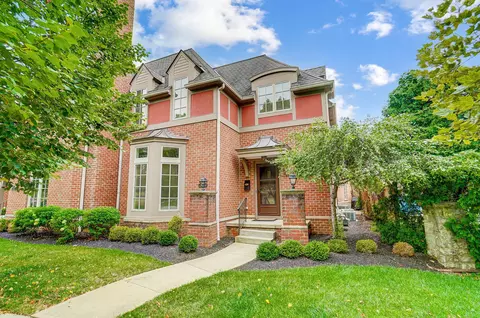2459 Cambridge Blvd, Columbus, OH 43221