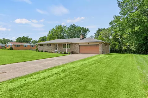 2111 Perkins Dr, Springfield, OH 45505 photo 2