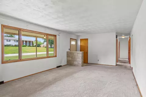 2111 Perkins Dr, Springfield, OH 45505 photo 10