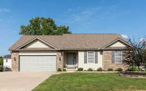 1651 Carolina Dr, Newark, OH 43055