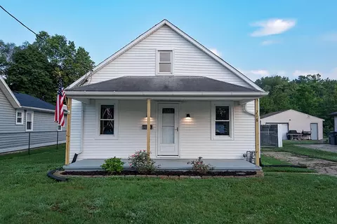 718 Dixie Ave, Troy, OH 45373