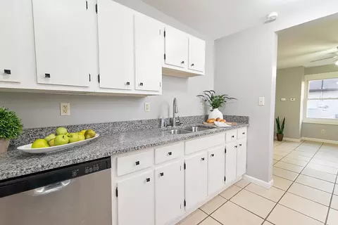 718 Dixie Ave, Troy, OH 45373 photo 13