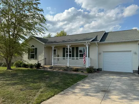 892 Aspen Dr, Washington Court House, OH 43160