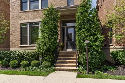 Exterior - 855 Pullman Way, Columbus, OH 43212 photo 3 of 10