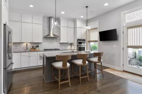 Kitchen - 855 Pullman Way, Columbus, OH 43212 photo 1 of 5