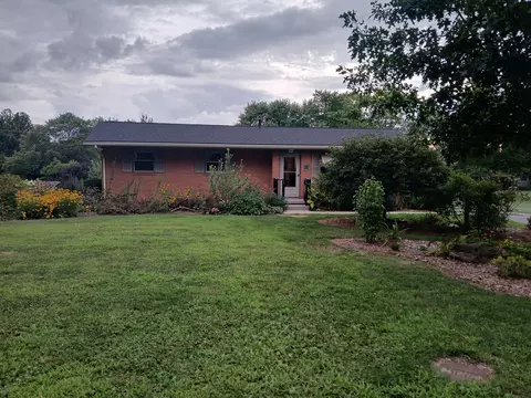 145 Sunset Dr NE, Newark, OH 43055