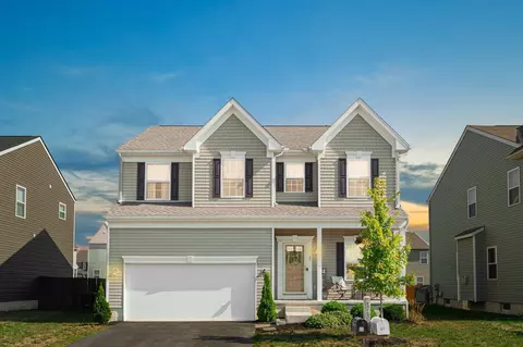 62 Henderson Ln, Ashville, OH 43103