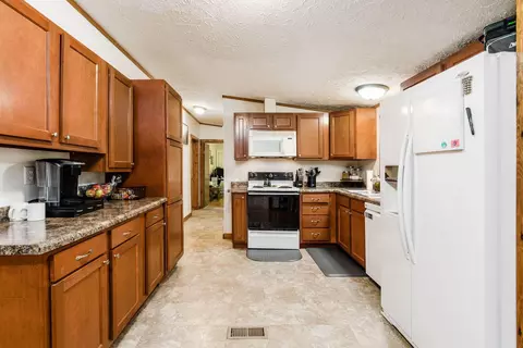9072 Walnut Dowler Rd, Logan, OH 43138 photo 15