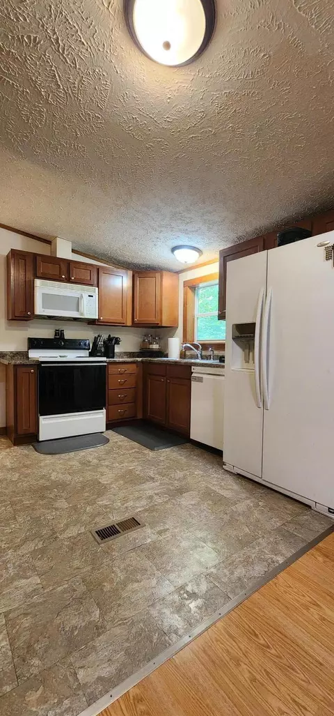 9072 Walnut Dowler Rd, Logan, OH 43138 photo 20