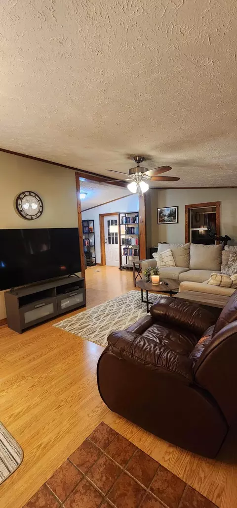 9072 Walnut Dowler Rd, Logan, OH 43138 photo 7