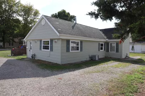 521 Gibbs Ave, Washington Court House, OH 43160