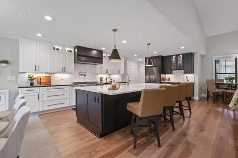 Kitchen - 4262 Macduff Pl, Dublin, OH 43016 photo 7 of 15