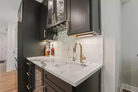 Kitchen - 4262 Macduff Pl, Dublin, OH 43016 photo 13 of 15