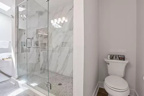 Bath - 4262 Macduff Pl, Dublin, OH 43016 photo 9 of 16
