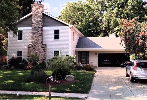144 Academy Ct, Gahanna, OH 43230