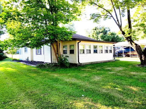 13632 Pine Rd NE, Thornville, OH 43076