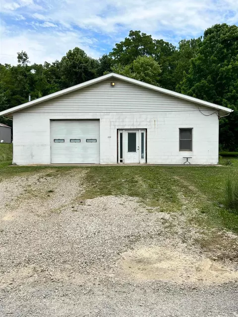 437 Poplar St, Junction City, OH 43748