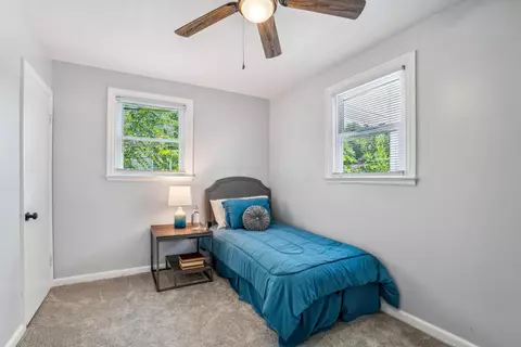 Bedroom - 962 E 20th Ave, Columbus, OH 43211 photo 1 of 9